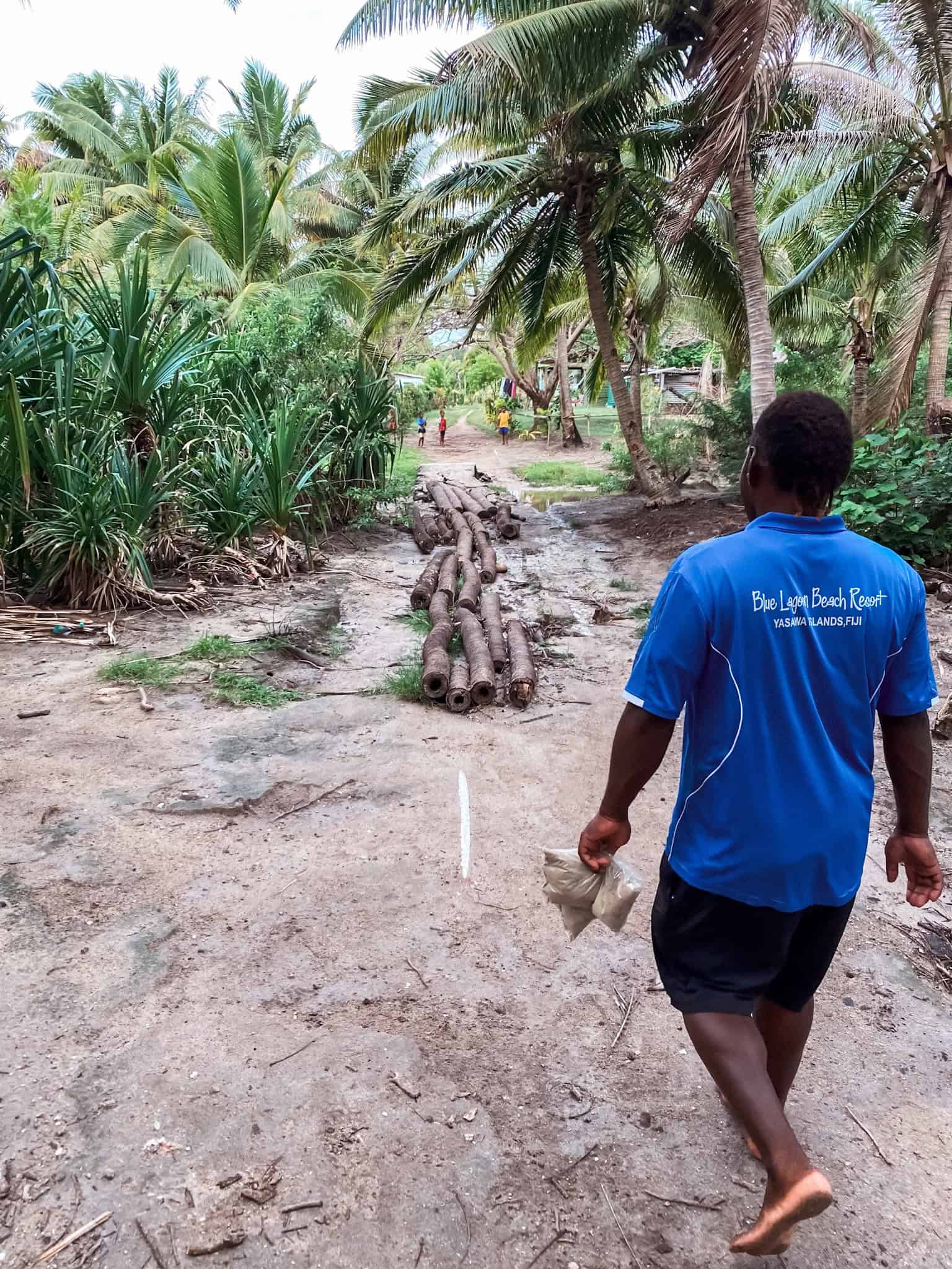 how to respect fijian culture as a tourist - village visit