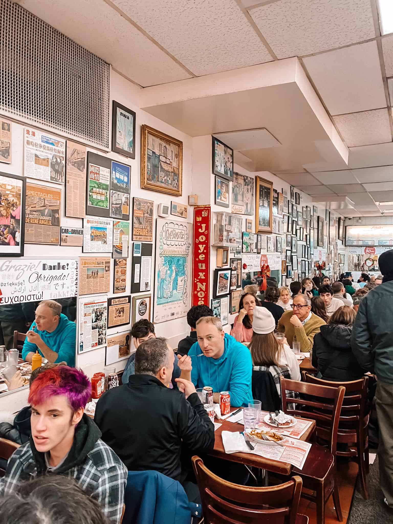 inside Schwartz’s Deli